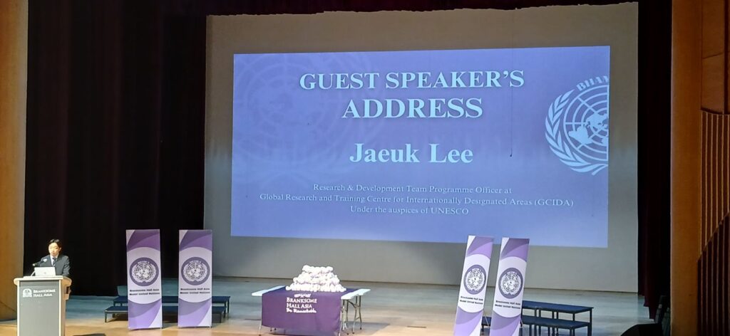 A guest speaker gives a ppt presentation